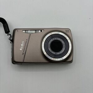Kodak EasyShare M550 12MP Digital Camera w/ Battery